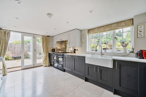 Photo 21- click for photo gallery